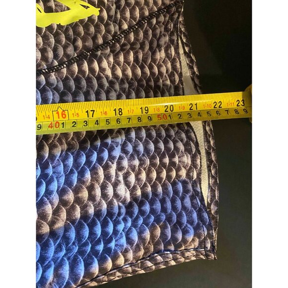 Salt Life SLX-QD Fish Scale AOP Board Shorts Mens 32 Beach Swim Trunks - Picture 5 of 6